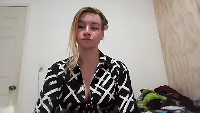 Snapshot of vagimosa chatting on 10/16/25, 08:26 vagimosa online show from 10/16/25, 08:26