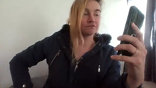 Snapshot of vagimosa chatting on 11/28/25, 06:10 vagimosa online show from 11/28/25, 06:10