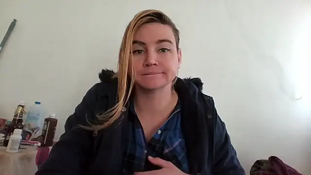 Snapshot of vagimosa chatting on 12/01/25, 06:02 vagimosa online show from 12/01/25, 06:02