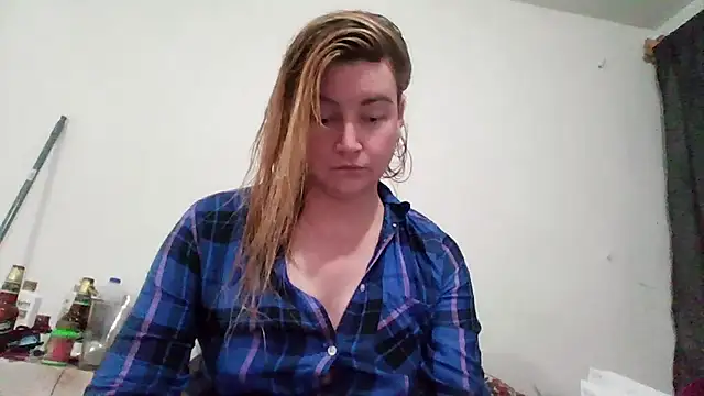 Snapshot of vagimosa chatting on 12/03/25, 02:52 vagimosa online show from 12/03/25, 02:52