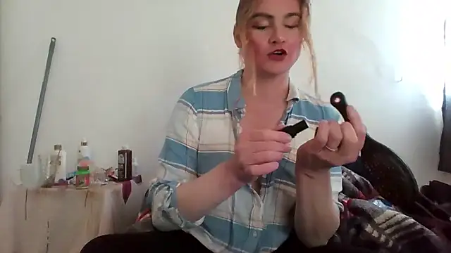 Snapshot of vagimosa chatting on 12/04/25, 07:55 vagimosa online show from 12/04/25, 07:55