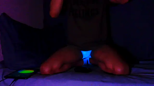 highinhtxx online show from 10/19/25, 05:41