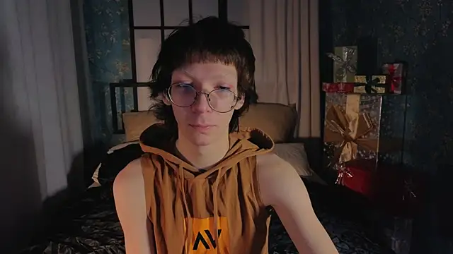 TommieHi online show from 11/30/25, 05:11