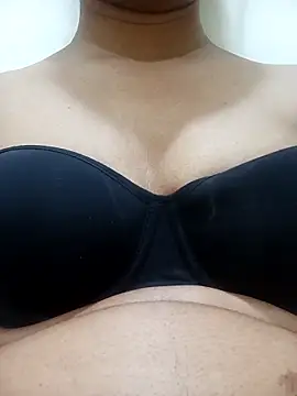 Snapshot of sweetysmita chatting on 04/28/26, 02:55 sweetysmita online show from 04/28/26, 02:55