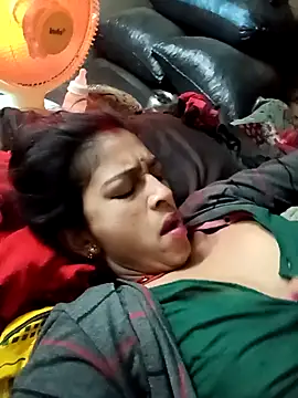 Snapshot of Sali_ji chatting on 12/20/25, 11:01 Sali ji online show from 12/20/25, 11:01