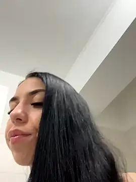 Aillineee1 online show from 12/03/25, 08:40