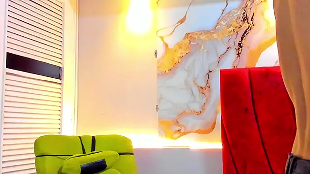 Snapshot of daniscot chatting on 11/22/25, 04:00 daniscot online show from 11/22/25, 04:00