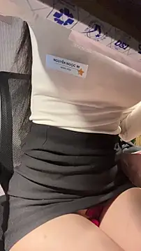 Snapshot of Gina999 chatting on 04/06/26, 06:36 Gina999 online show from 04/06/26, 06:36