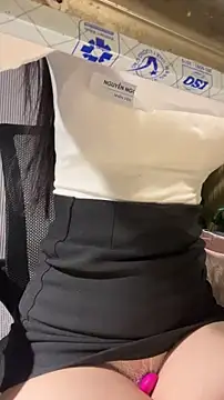 Snapshot of Gina999 chatting on 04/09/26, 03:17 Gina999 online show from 04/09/26, 03:17