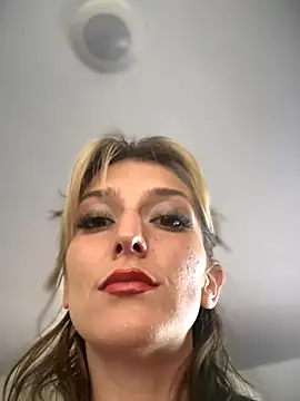 Snapshot of silentasachurchmouse chatting on 10/02/25, 06:04 silentasachurchmouse online show from 10/02/25, 06:04