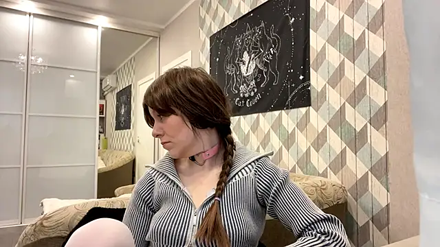 RebelKitsune online show from 10/22/25, 05:19