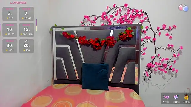 KendallMiller2 online show from 10/20/25, 07:47