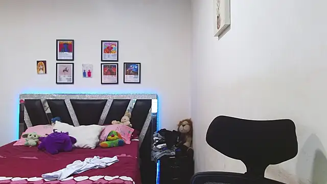 Snapshot of Sebasxxl12 chatting on 03/04/26, 01:33 Sebasxxl12 online show from 03/04/26, 01:33