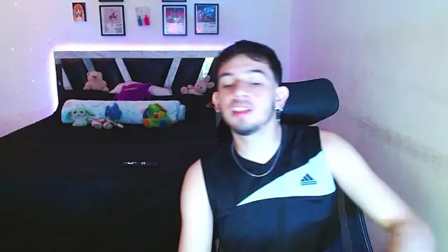 Snapshot of Sebasxxl12 chatting on 03/14/26, 01:27 Sebasxxl12 online show from 03/14/26, 01:27