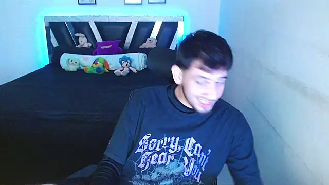 Snapshot of Sebasxxl12 chatting on 03/18/26, 01:31 Sebasxxl12 online show from 03/18/26, 01:31