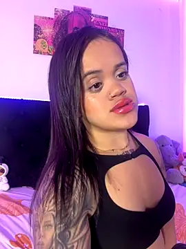 Snapshot of Sussyroxxx chatting on 11/30/25, 12:36 Sussyroxxx online show from 11/30/25, 12:36