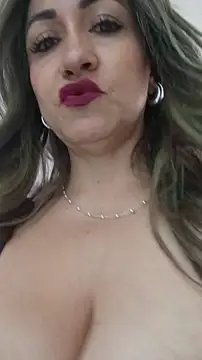 chloe  Jones  online show from 12/05/25, 12:47