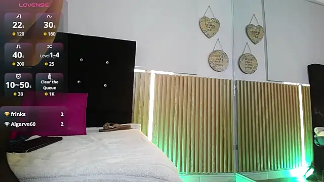 chloe  Jones  online show from 03/10/26, 01:05