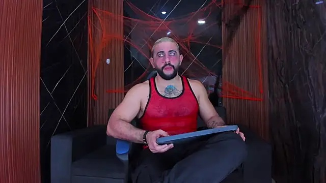 isaac franko online show from 10/31/25, 08:32