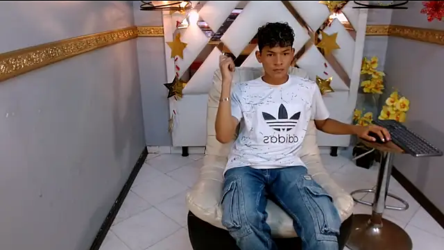 Snapshot of Sammy_Millers chatting on 10/08/25, 08:06 Sammy Millers online show from 10/08/25, 08:06