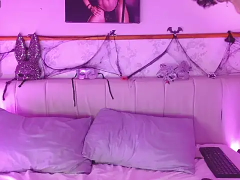 Snapshot of Sammy_Millers chatting on 10/30/25, 07:58 Sammy Millers online show from 10/30/25, 07:58