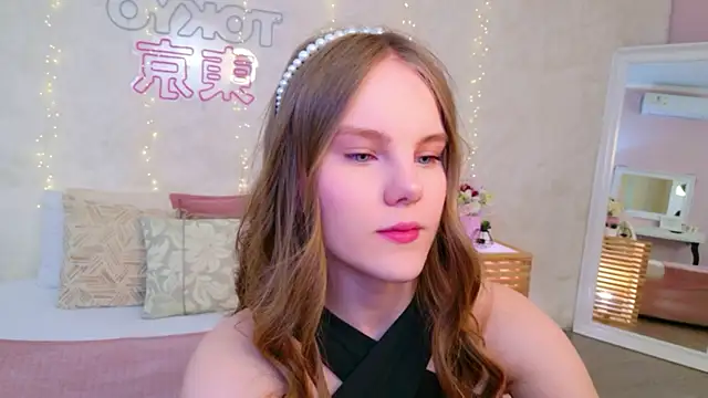 Snapshot of Lili_Lohan chatting on 04/20/26, 05:10 Lili Lohan online show from 04/20/26, 05:10