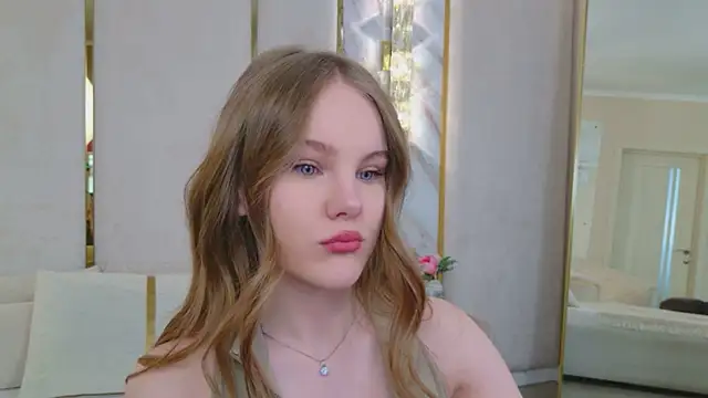 Snapshot of Lili_Lohan chatting on 05/31/26, 05:04 Lili Lohan online show from 05/31/26, 05:04