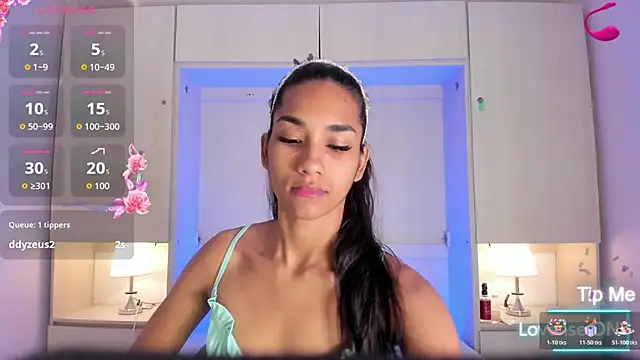 AnahiCollins online show from 01/13/26, 11:37