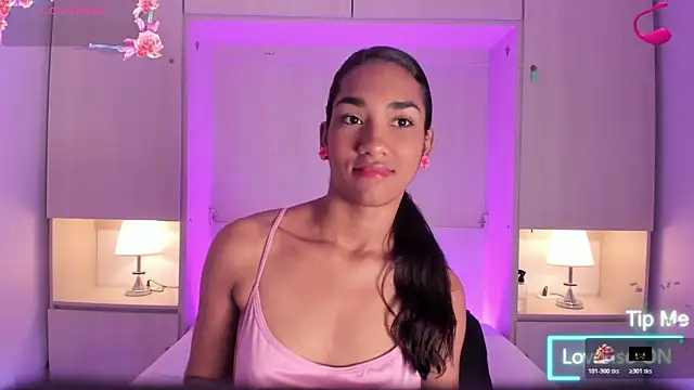 Snapshot of AnahiCollins chatting on 03/05/26, 11:39 AnahiCollins online show from 03/05/26, 11:39