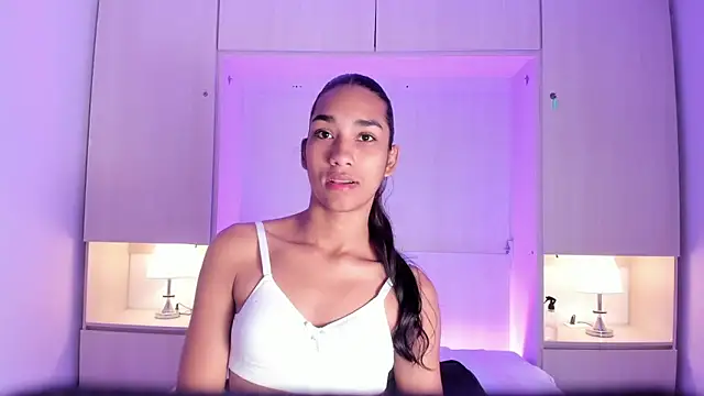 Snapshot of AnahiCollins chatting on 03/06/26, 11:39 AnahiCollins online show from 03/06/26, 11:39