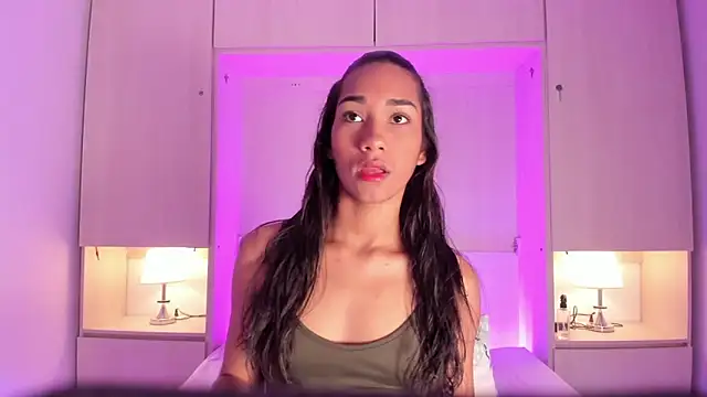 Snapshot of AnahiCollins chatting on 03/31/26, 11:32 AnahiCollins online show from 03/31/26, 11:32