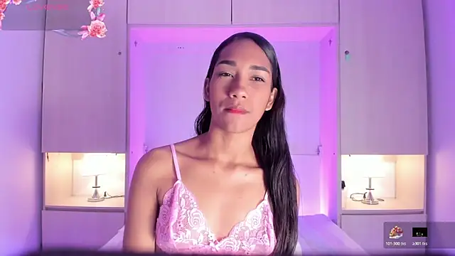 Snapshot of AnahiCollins chatting on 04/01/26, 11:33 AnahiCollins online show from 04/01/26, 11:33