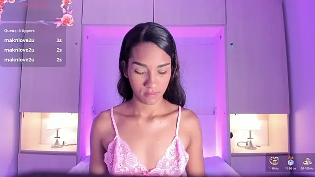 Snapshot of AnahiCollins chatting on 04/01/26, 01:41 AnahiCollins online show from 04/01/26, 01:41