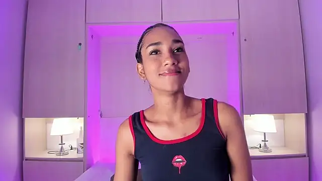 AnahiCollins online show from 05/19/26, 11:49