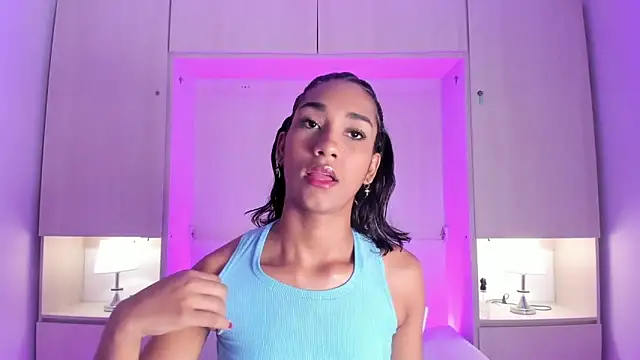 AnahiCollins online show from 05/21/26, 12:01