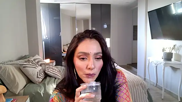Snapshot of Milana_De chatting on 03/20/26, 10:36 Milana De online show from 03/20/26, 10:36