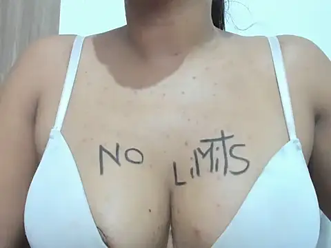 Snapshot of Valentinahot7 chatting on 10/01/25, 09:15 Valentinahot7 online show from 10/01/25, 09:15