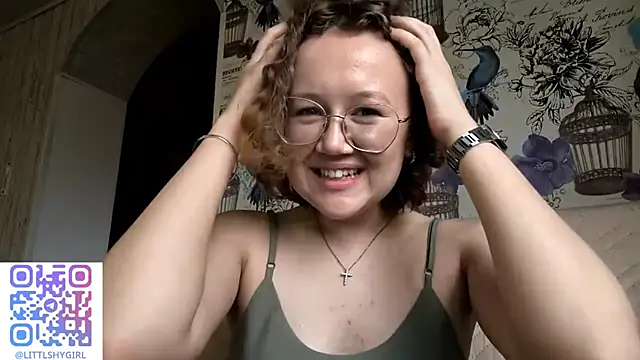 Snapshot of MiaSoltren chatting on 09/29/25, 07:46 MiaSoltren online show from 09/29/25, 07:46