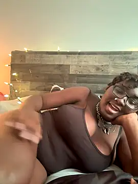 Snapshot of St4G1rL chatting on 10/04/25, 07:23 St4G1rL online show from 10/04/25, 07:23