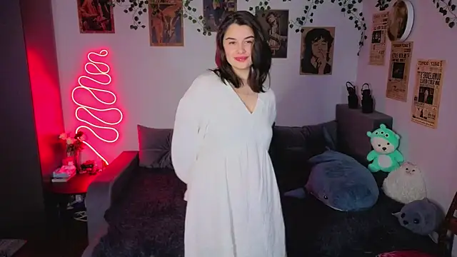 kira kick online show from 10/23/25, 05:23