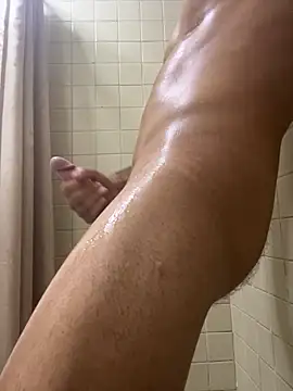 Snapshot of cubanpapi_98 chatting on 10/15/25, 01:50 cubanpapi 98 online show from 10/15/25, 01:50