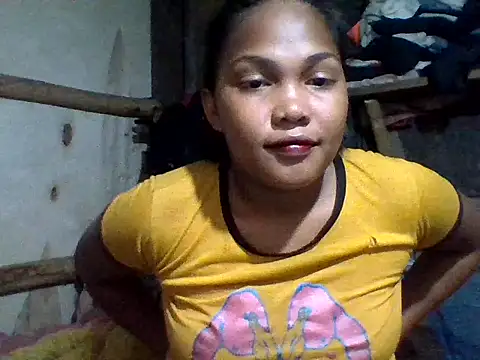 Snapshot of sweetlexypinay19 chatting on 04/03/26, 01:42 sweetlexypinay19 online show from 04/03/26, 01:42