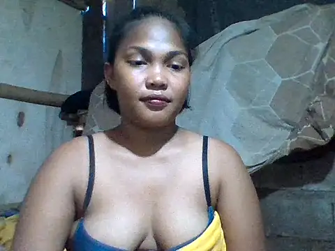 Snapshot of sweetlexypinay19 chatting on 04/06/26, 05:41 sweetlexypinay19 online show from 04/06/26, 05:41
