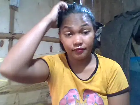 Snapshot of sweetlexypinay19 chatting on 04/24/26, 12:24 sweetlexypinay19 online show from 04/24/26, 12:24