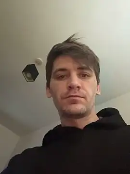 Snapshot of UnitedMap1 chatting on 12/13/25, 07:53 UnitedMap1 online show from 12/13/25, 07:53