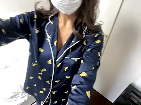 Snapshot of Toriyufu chatting on 11/03/25, 10:53 Toriyufu online show from 11/03/25, 10:53