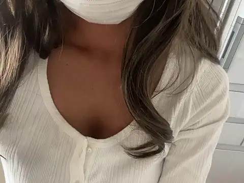 Snapshot of Toriyufu chatting on 11/05/25, 01:38 Toriyufu online show from 11/05/25, 01:38