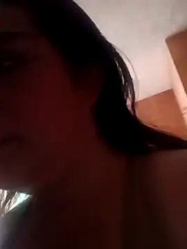 Snapshot of duoce_25 chatting on 11/03/25, 04:52 duoce 25 online show from 11/03/25, 04:52