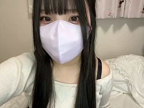 Snapshot of YUKINA_00 chatting on 11/14/25, 01:21 YUKINA 00 online show from 11/14/25, 01:21