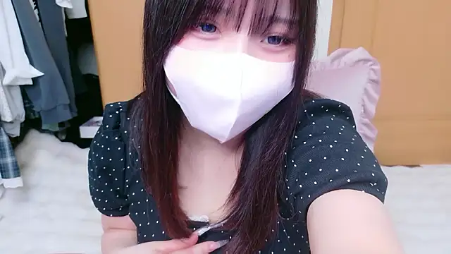 Snapshot of YUKINA_00 chatting on 06/11/26, 12:14 YUKINA 00 online show from 06/11/26, 12:14